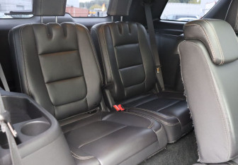 Подержанный автомобиль Ford Explorer 2014 года (23 фото)