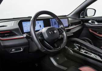 Подержанный автомобиль Geely Coolray 2024 года (9 фото)