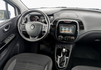 Подержанный автомобиль Renault Kaptur 2017 года (29 фото)