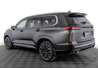 Подержанный автомобиль Exeed VX 2023 года (7 фото)