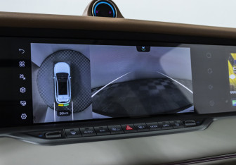 Подержанный автомобиль Voyah Free 2023 года (15 фото)