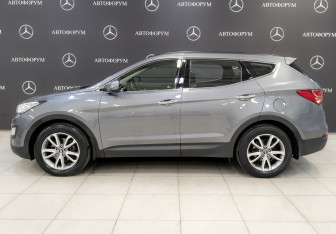 Подержанный автомобиль Hyundai Santa Fe 2014 года (8 фото)