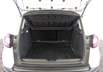 Подержанный автомобиль Renault Kaptur 2021 года (10 фото)