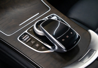 Подержанный автомобиль Mercedes-Benz GLC Coupe 2015 года (18 фото)