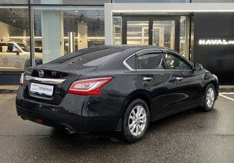 Подержанный автомобиль Nissan Teana 2014 года (5 фото)