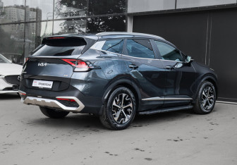 Подержанный автомобиль Kia Sportage 2023 года (4 фото)