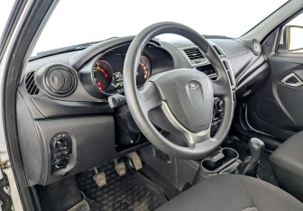Подержанный автомобиль LADA (ВАЗ) Granta Sedan 2024 года (16 фото)