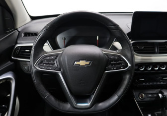 Подержанный автомобиль Chevrolet Captiva 2022 года (15 фото)