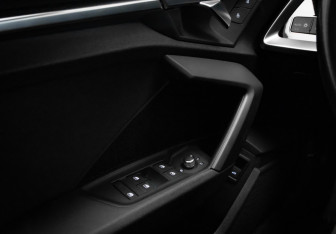 Подержанный автомобиль Audi A3 Sedan 2021 года (14 фото)