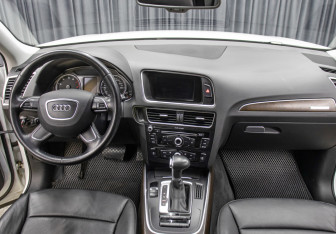 Подержанный автомобиль Audi Q5 2016 года (14 фото)