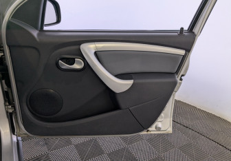 Подержанный автомобиль LADA (ВАЗ) Largus Wagon 2018 года (23 фото)