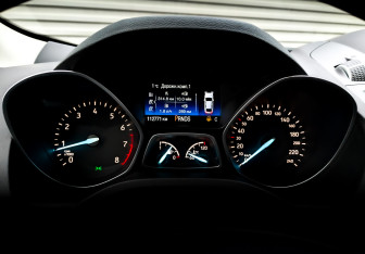 Подержанный автомобиль Ford Kuga 2018 года (13 фото)