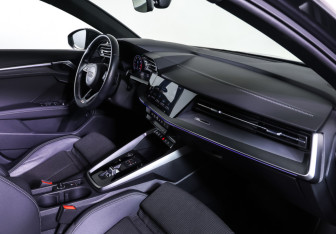 Подержанный автомобиль Audi A3 Sedan 2021 года (11 фото)