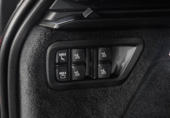 Подержанный автомобиль BMW X7 2019 года (24 фото)