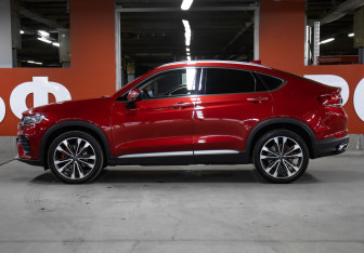 Подержанный автомобиль Geely Tugella 2022 года (8 фото)