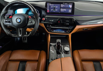 Подержанный автомобиль BMW M5 Sedan 2019 года (11 фото)