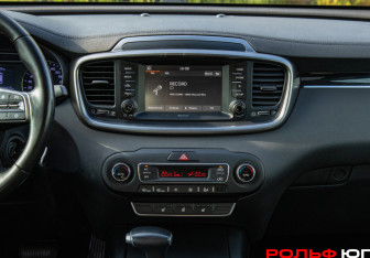 Подержанный автомобиль Kia Sorento 2019 года (11 фото)