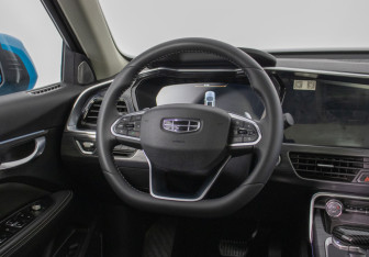 Подержанный автомобиль Geely Tugella 2020 года (15 фото)