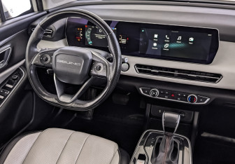 Подержанный автомобиль BAIC U5 Plus 2024 года (27 фото)
