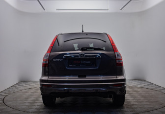 Подержанный автомобиль Honda CR-V 2012 года (6 фото)
