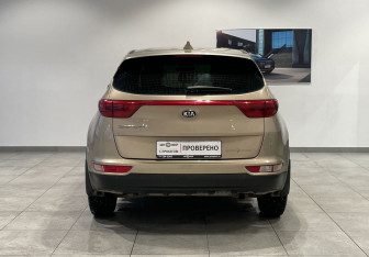 Подержанный автомобиль Kia Sportage 2017 года (6 фото)