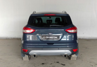 Подержанный автомобиль Ford Kuga 2013 года (5 фото)