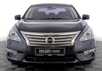 Подержанный автомобиль Nissan Teana 2014 года (2 фото)