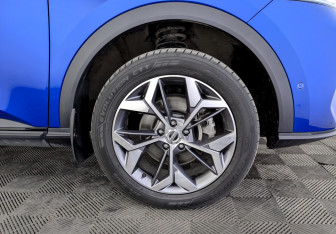 Подержанный автомобиль Haval F7 2024 года (18 фото)