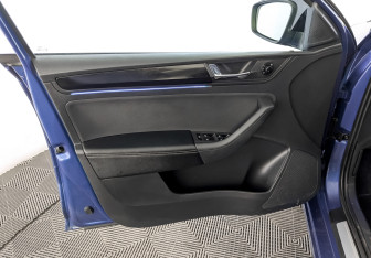 Подержанный автомобиль Skoda Rapid Liftback 2021 года (19 фото)