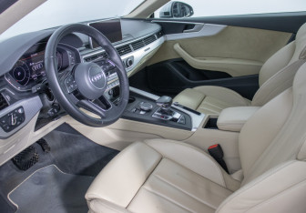 Подержанный автомобиль Audi A5 Coupe 2017 года (10 фото)