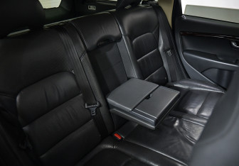 Подержанный автомобиль Volvo XC70 2008 года (10 фото)