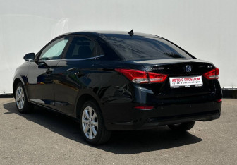 Подержанный автомобиль Changan Alsvin 2023 года (7 фото)
