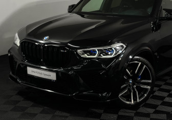 Подержанный автомобиль BMW X5 M 2020 года (30 фото)