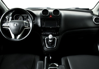 Подержанный автомобиль Great Wall Hover H6 2015 года (7 фото)