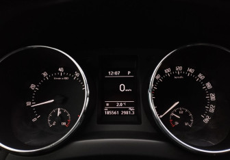 Подержанный автомобиль Skoda Yeti 2015 года (12 фото)