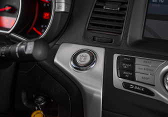 Подержанный автомобиль Nissan Murano Suv 2012 года (21 фото)