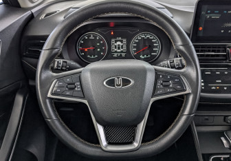 Подержанный автомобиль Москвич 3 2023 года (22 фото)