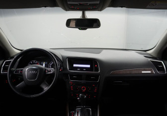 Подержанный автомобиль Audi Q5 2011 года (9 фото)
