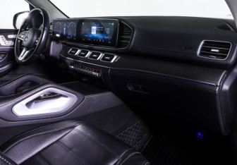 Подержанный автомобиль Mercedes-Benz GLE 2019 года (10 фото)