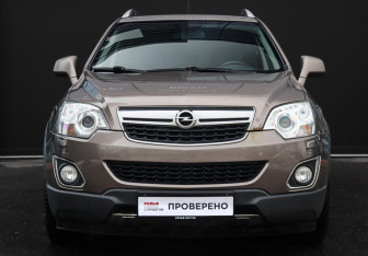 Подержанный автомобиль Opel Antara 2014 года (2 фото)