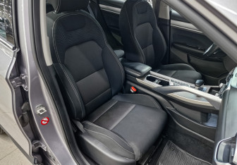 Подержанный автомобиль Geely Coolray 2023 года (22 фото)