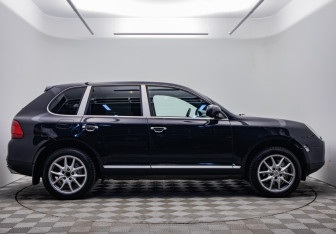 Подержанный автомобиль Porsche Cayenne 2006 года (6 фото)