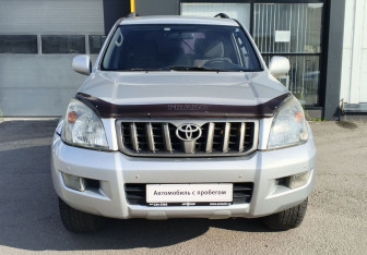Подержанный автомобиль Toyota Land Cruiser Prado 2008 года (2 фото)
