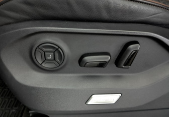 Подержанный автомобиль Volkswagen Touareg 2019 года (30 фото)