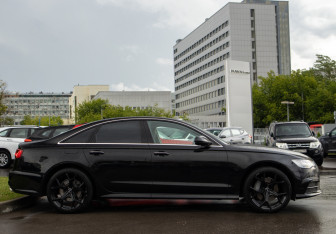 Подержанный автомобиль Audi A6 Sedan 2017 года (3 фото)