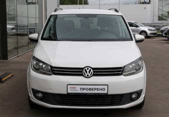 Подержанный автомобиль Volkswagen Touran 2012 года (2 фото)