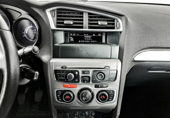 Подержанный автомобиль Citroen C4 Sedan 2018 года (10 фото)