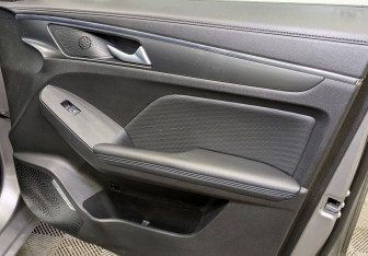 Подержанный автомобиль Haval Jolion 2023 года (23 фото)