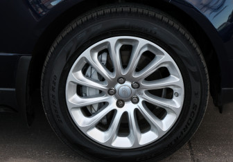Подержанный автомобиль Land Rover Range Rover 2020 года (29 фото)