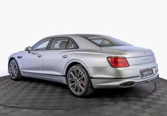 Подержанный автомобиль Bentley Flying Spur 2021 года (7 фото)